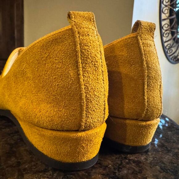 Vintage Daniel Green Women's Yellow shoes/ Slippers - size 6 - Picture 4 of 8